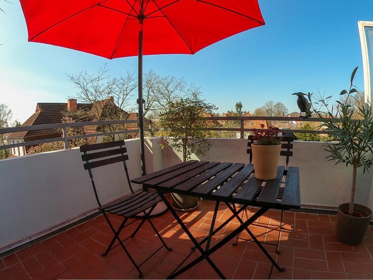 Zentrale große Ferienwohnung -94qm- Oldenburg - Bettwäsche und Handtücher sind vorhanden Exterior foto